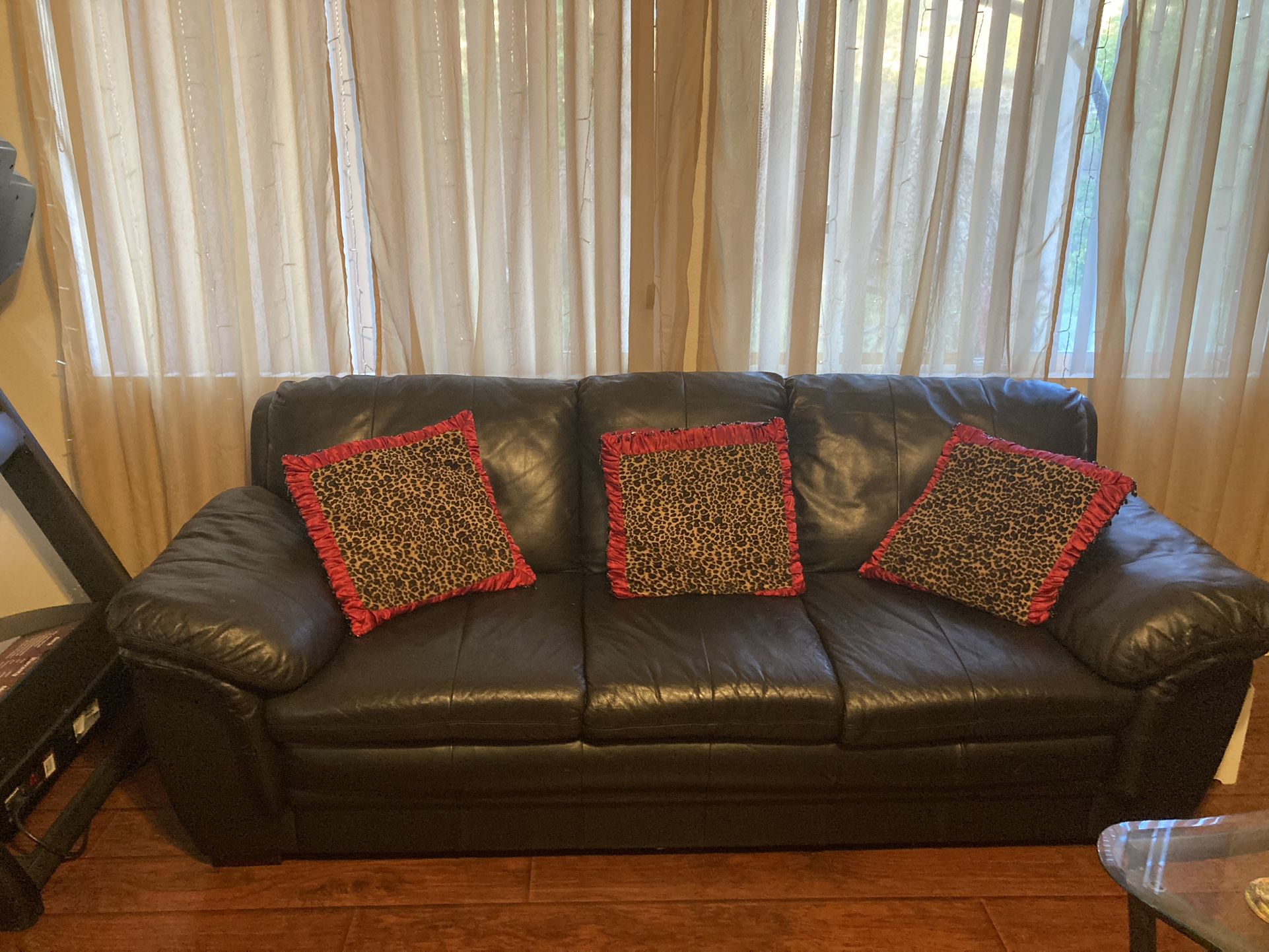 Black Leather Couch/Sofa, Loveseat & Chair