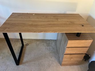 Computer desk