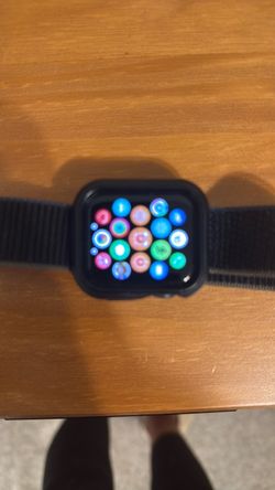 Apple Watch SE 2 w/Cellular