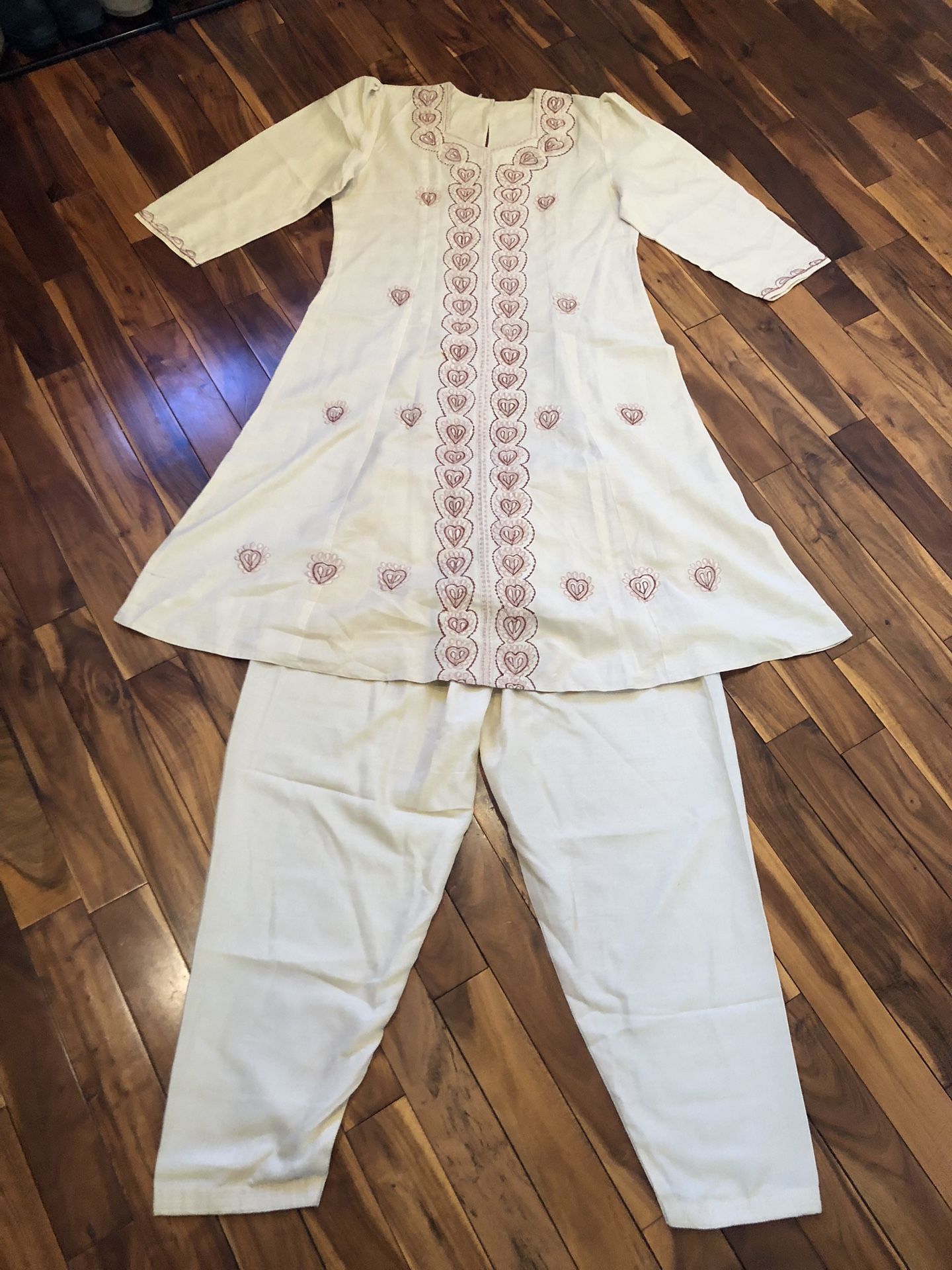 Women’s Pakistani 2 Piece Set Size L/XL