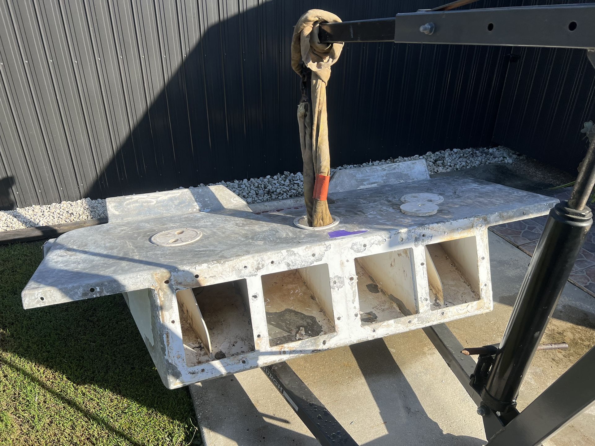 Triple Outboard Engine Bracket
