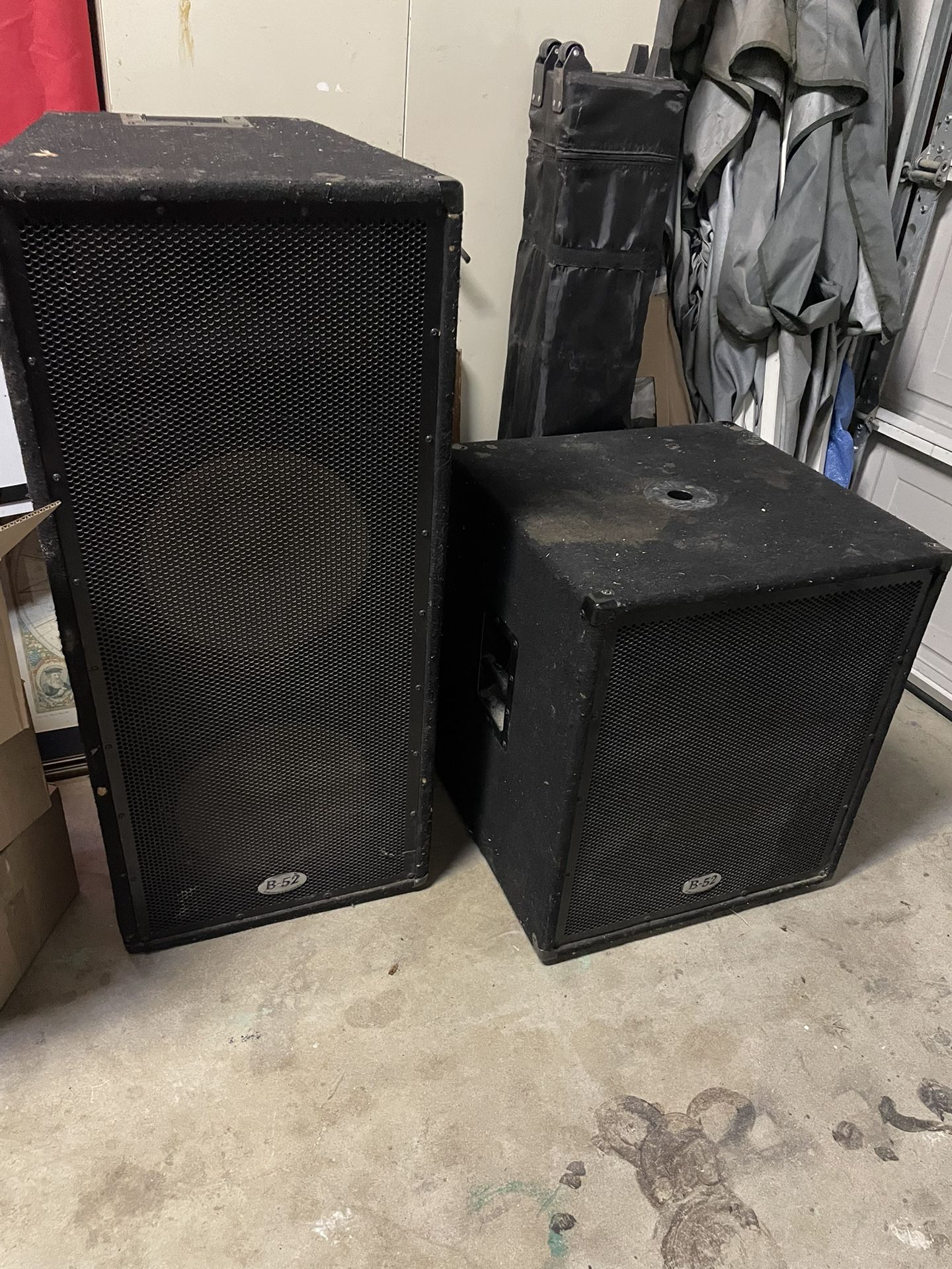 B-52 Speakers