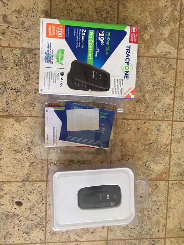 Brand New TRACFONE LG 440G mobile phone that features text and MMS