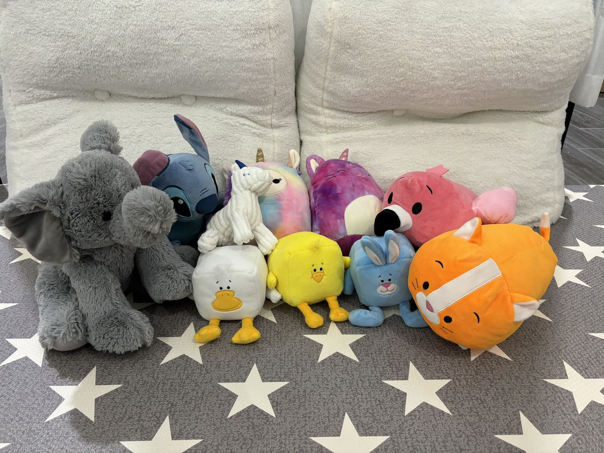 Stuffed Animals Lot