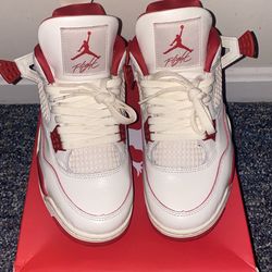Valentine’s Day Jordan 4’s