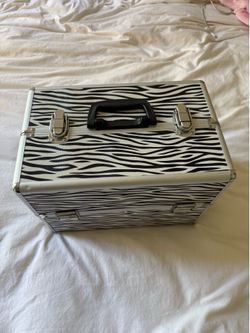 Make up case