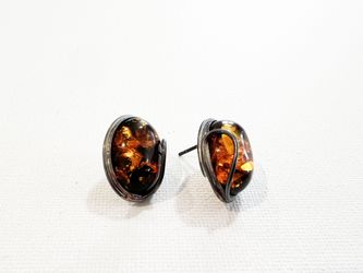 Vintage Baltic amber post earrings