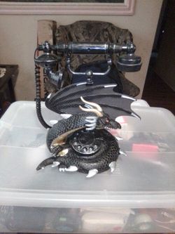 Halloween Dragon Phone Talks And Has Lights