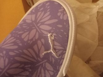 New size 10 woman's PUMA slip -on purple/-lavender  comfy shoes