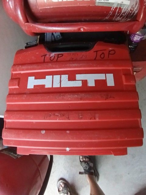 Hilti Impact Gun With 2 Batteries And Charger 