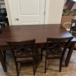 Raymour And Flanagan Dining Room Table And Chairs 