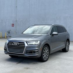 2018 Audi Q7 Prestige 