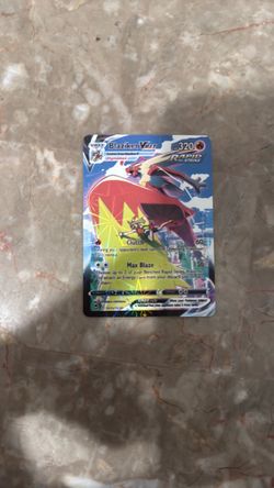 Blaziken VMAX Rapid Strike Pokémon Card