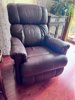 Leather La-Z-Boy recliner