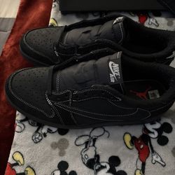 Travis Scott black phantom