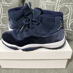 Jordan 11 Retro Midnight Navy Size 8 Women’s 
