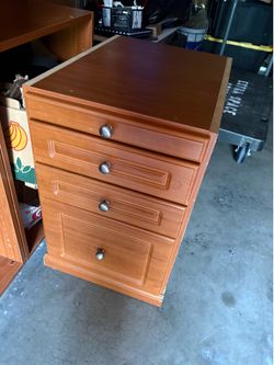 File drawer cabinet with flat table