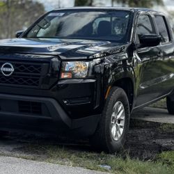 NISSAN FRONTIER 2024 SV