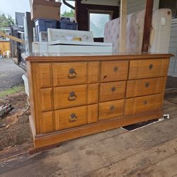 Free Dresser