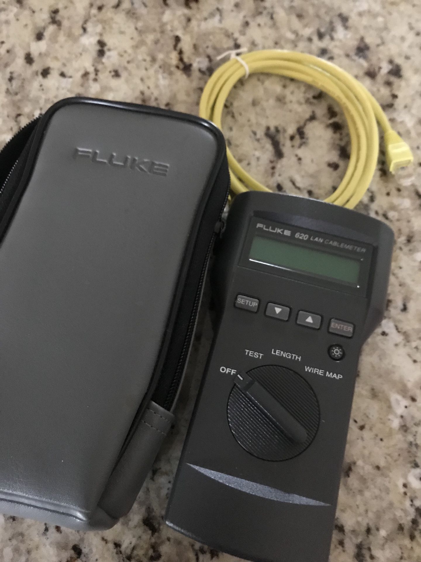 Fluke 620 network cable tester