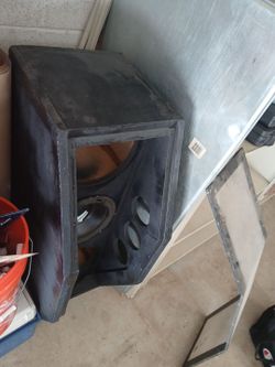 Speaker box