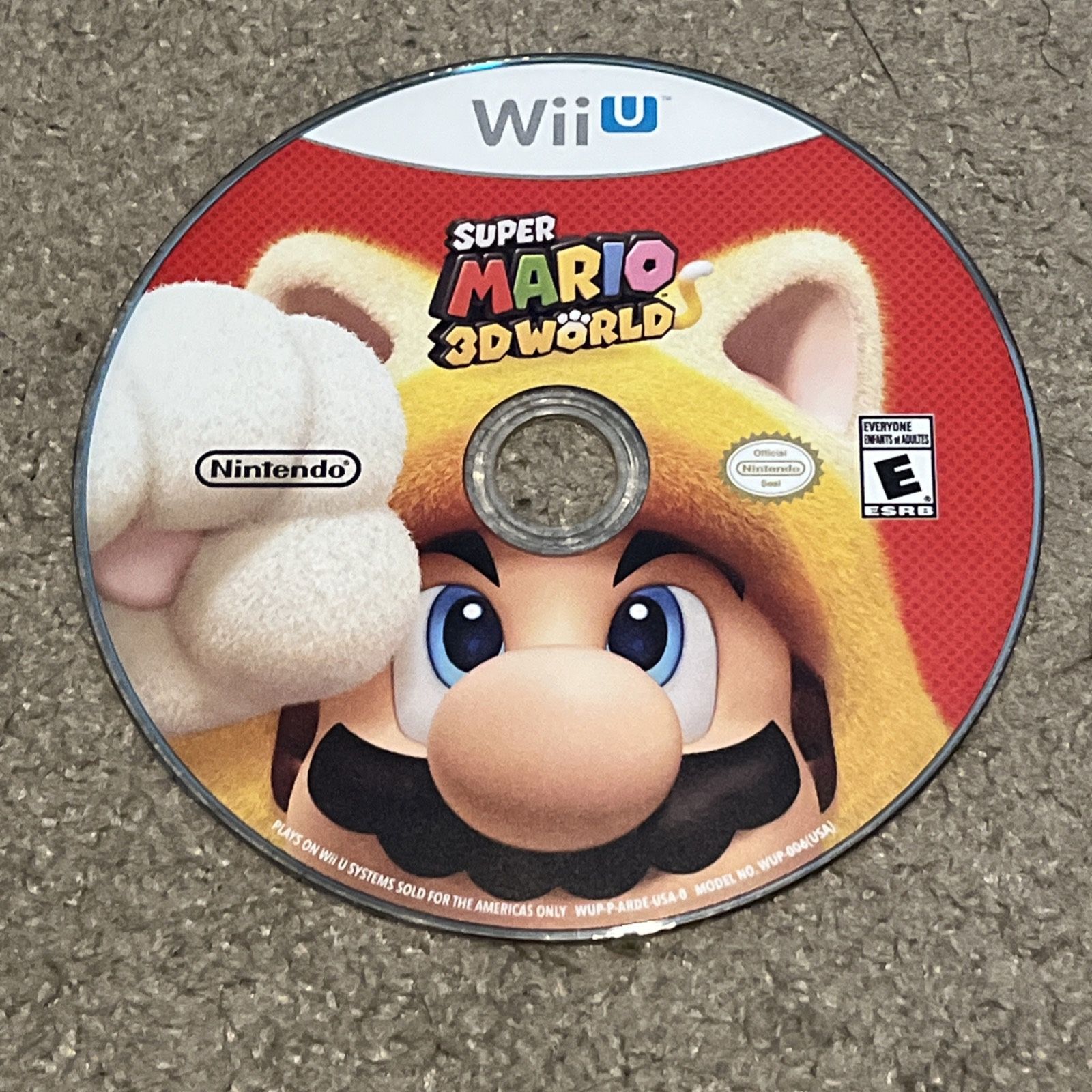 Super Mario 3D World (Nintendo Wii U, 2013) Game Disc Only Tested