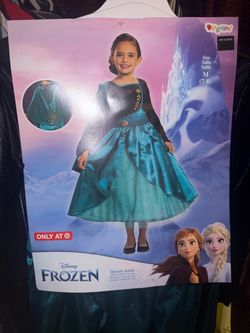 Queen Ana costume