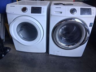 Set of Samsung front load washer large capacity and gas dryer fully functional