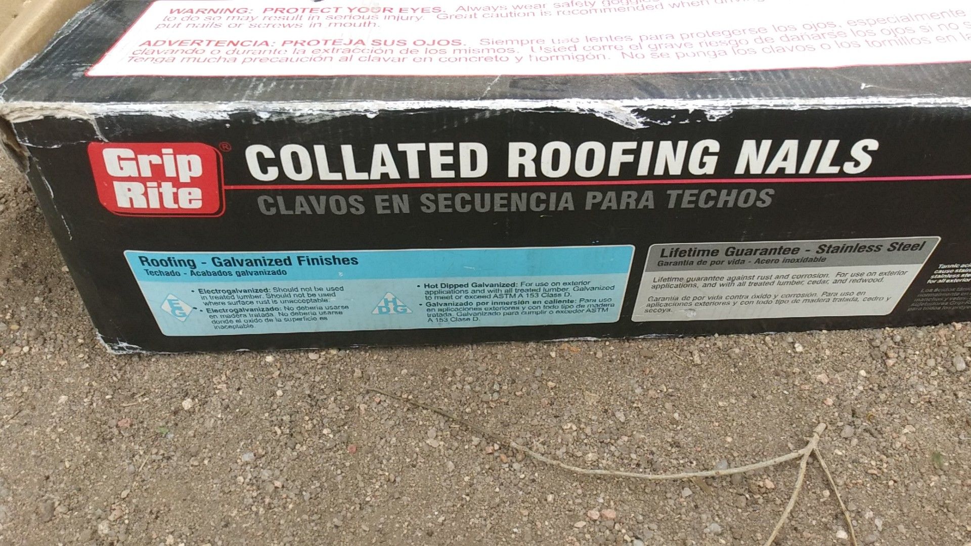 Roofing nails..clavos de roofing valen 40 en tienda