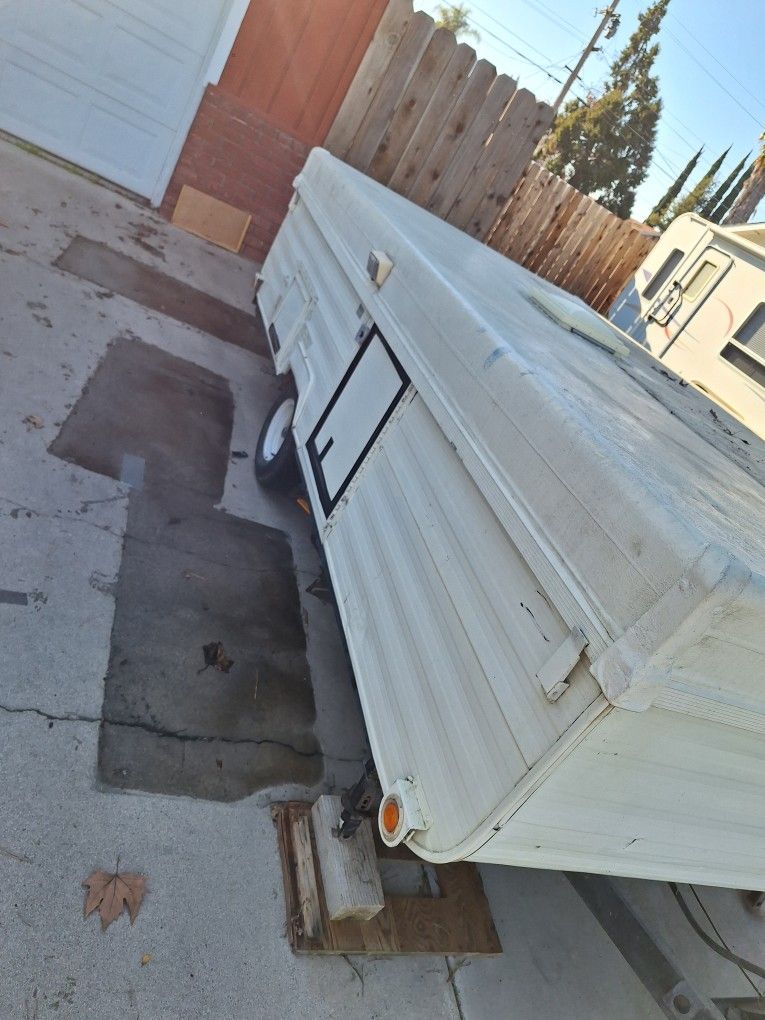 Pop Up Camper