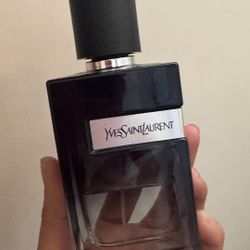 Yves Saint Laurent Y Eau de Parfum is an intense and sophisticated men's cologne