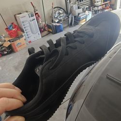 Black Pumas Size 7.5 Men. Priced To Sell