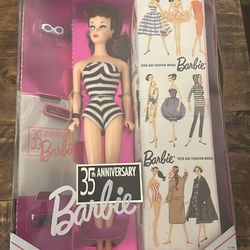 35th Anniversary Barbie Blonde Doll Teen Age Fashion Model 1993 Mattel 11590