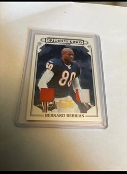 2007 Donruss Threads Gridiron Kings Bernard Berrian Dual Relic Card #/25