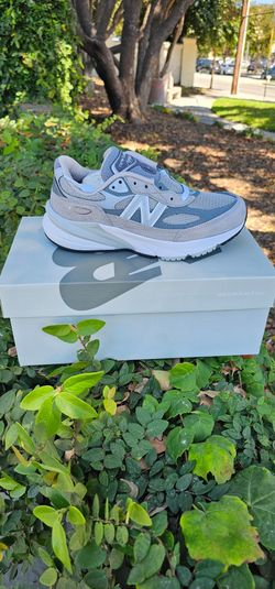 New Balance 990v6 Grey Sneakers