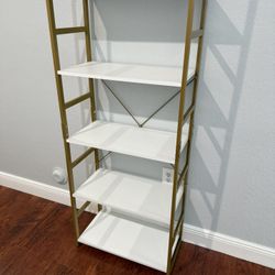 ✨ Modern 5-Tier Bookshelf / Display Shelf – White & Gold – Excellent Condition ✨