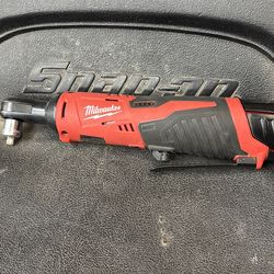 Milwaukee drill m12