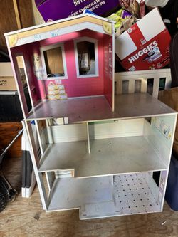 Kids Play House Very Big(4ft Tall)