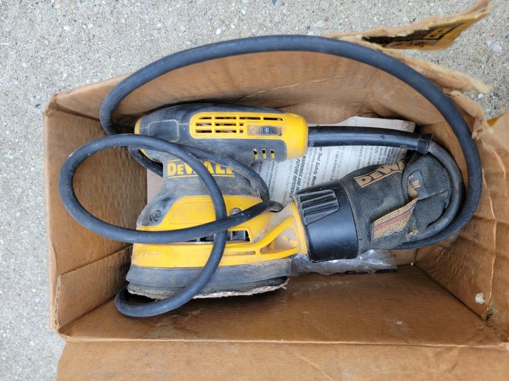 Dewalt Random Orbit Sander