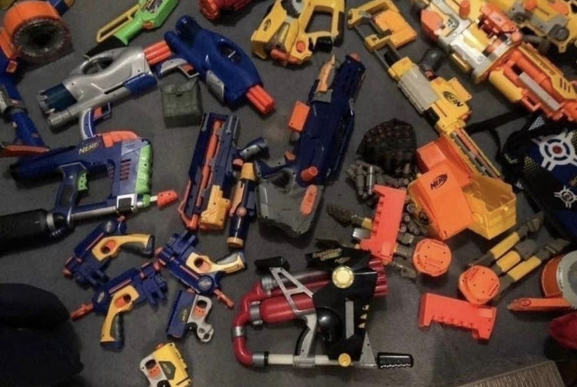 21 Nerf Blasters / Nerf guns lot
