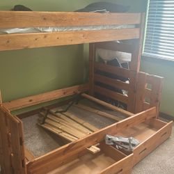 Bulk Bed