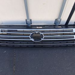 Toyota Tundra grille.