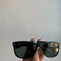 Ray-Ban 
