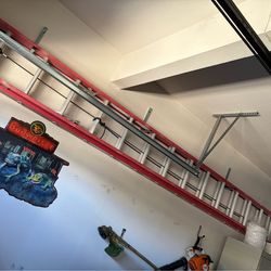 Werner fiberglass ladder 32’