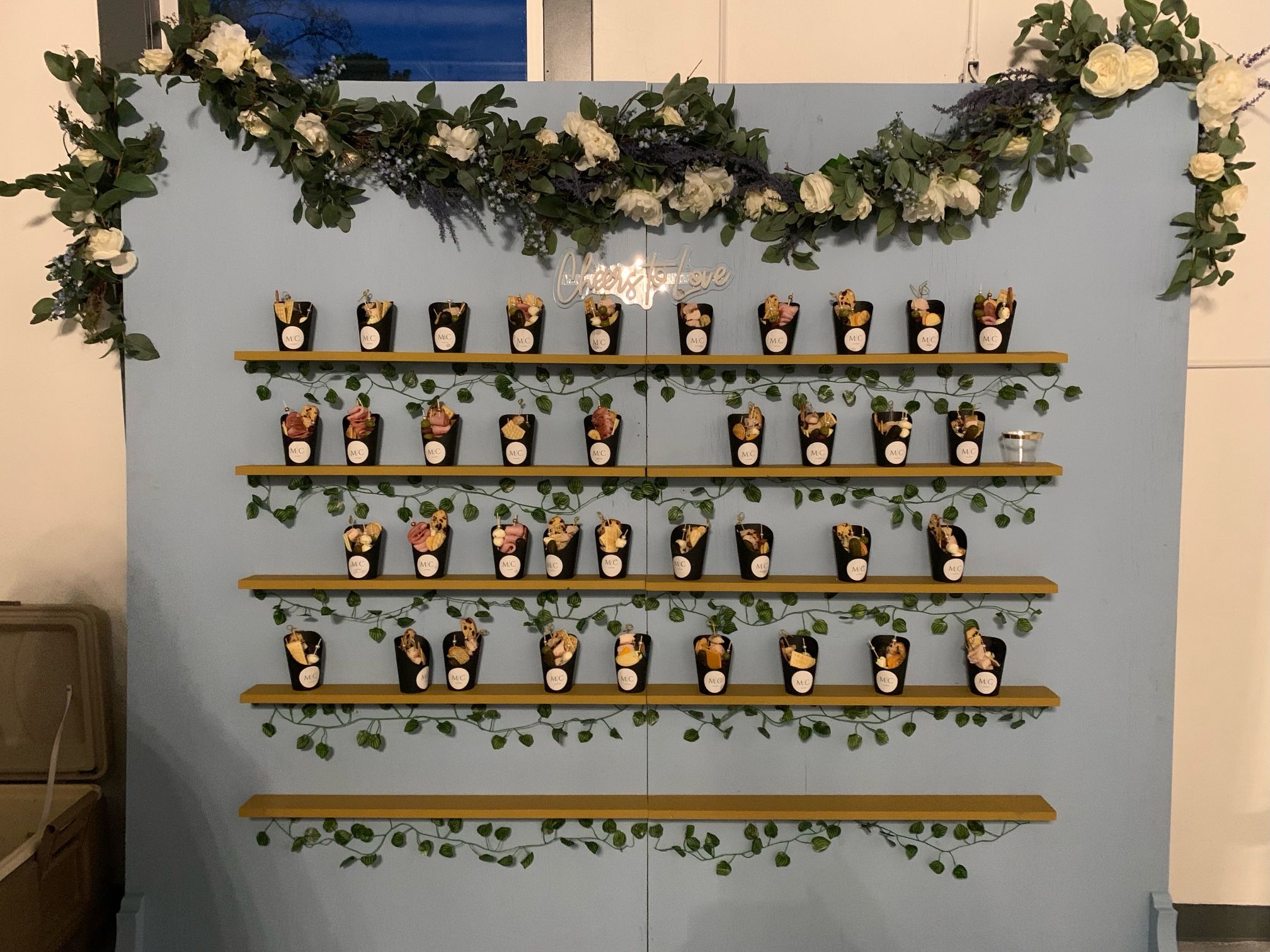 Champagne Wall (foldable)