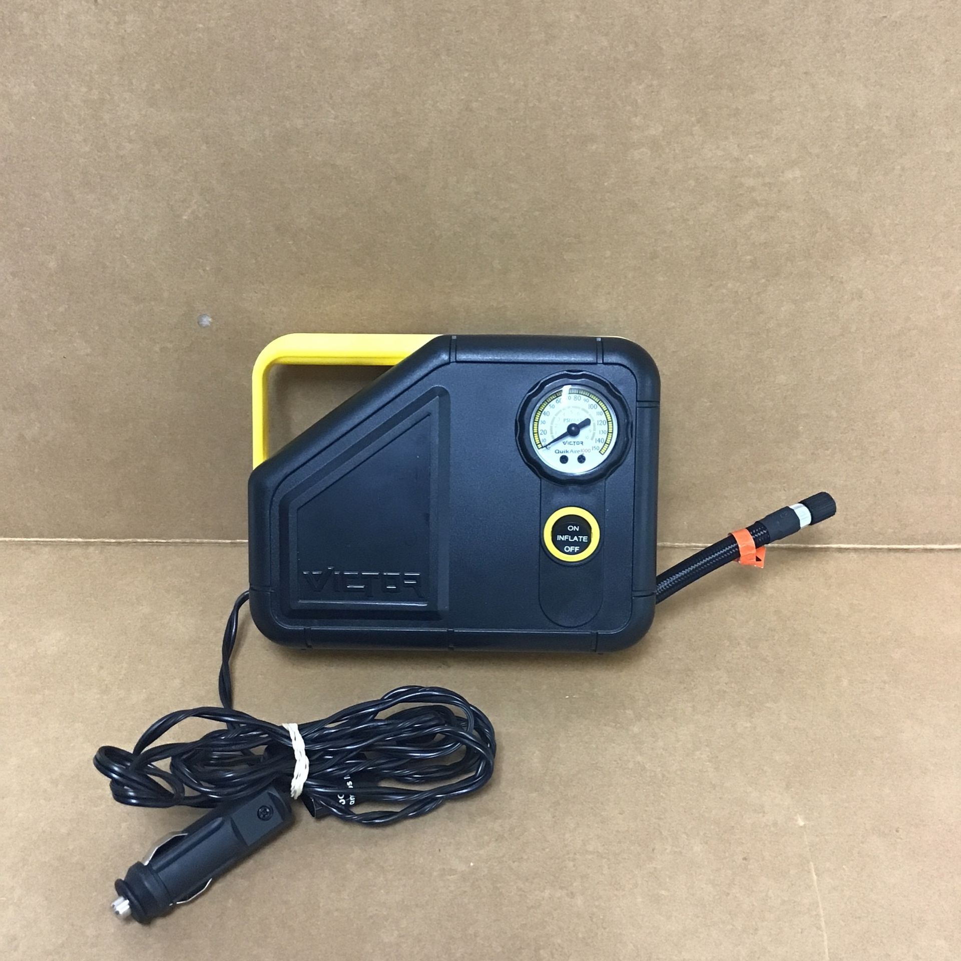 Victor Quikaire 7000 Tire Inflator 150 PSI 12V Rechargeable Air Pump