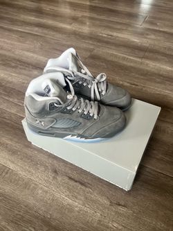 Jordan 5 men size 7.5, 9, 9.5, 12