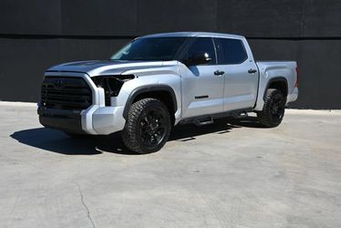 2023 Toyota Tundra CrewMax