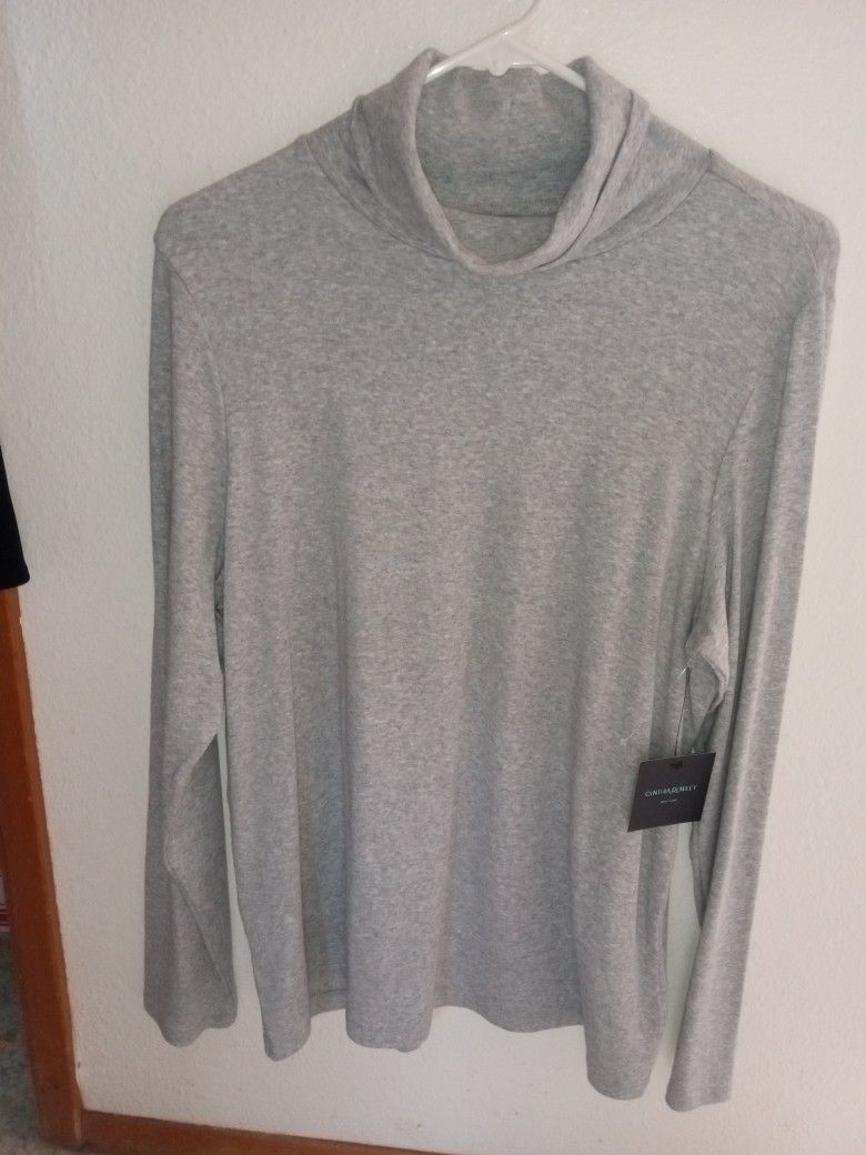 New XL Turtle Neck 