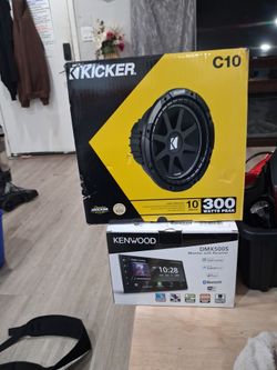 Kenwood 7inch stereo & 10min kicker